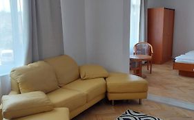 Ata Velden